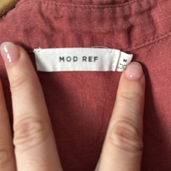 Linen Cropped Rust Shirt - Picture 3 of 4